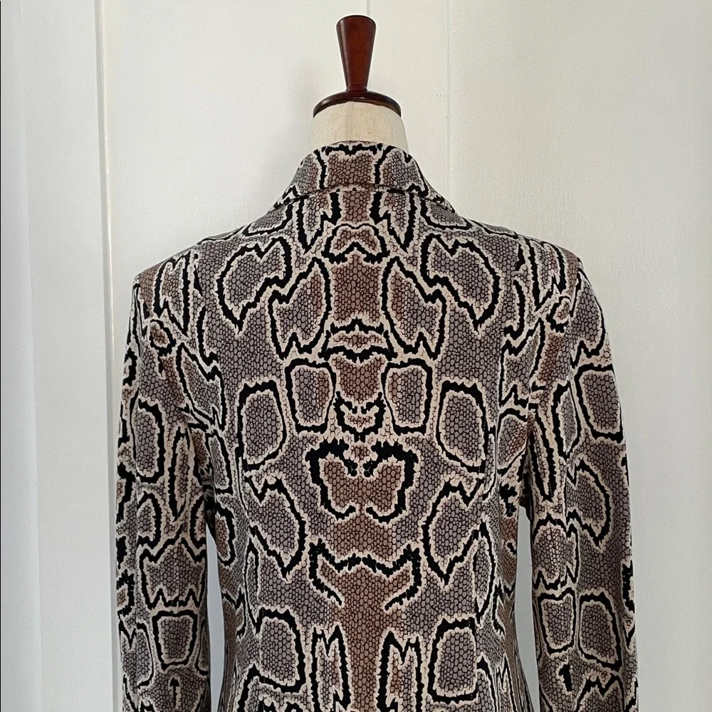 CAbi Python Double Breasted Snake Print Notched Lapel Collar Blazer 3733 Size 10